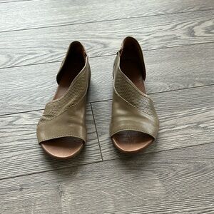 Bueno Open Toe - size 37
